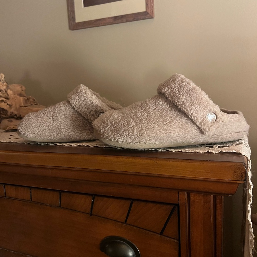 CROCS Tan Fuzzy Slippers